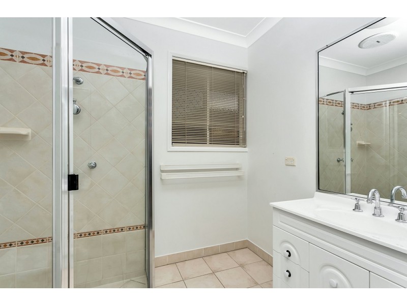 4 St Albans Close, Brinsmead QLD 4870