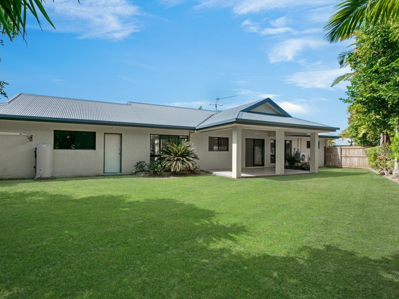 2 Venice Close, Kewarra Beach QLD 4879