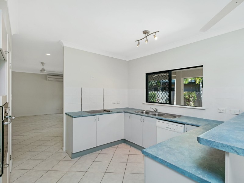 2 Venice Close, Kewarra Beach QLD 4879