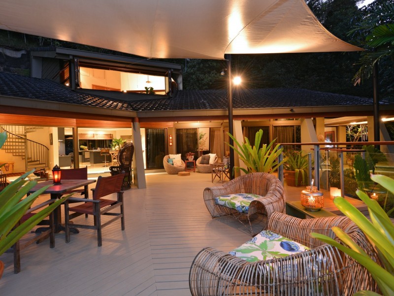 9 Panoramic Place, Whitfield QLD 4870