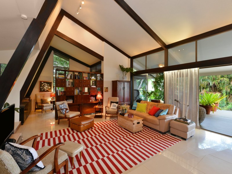 9 Panoramic Place, Whitfield QLD 4870