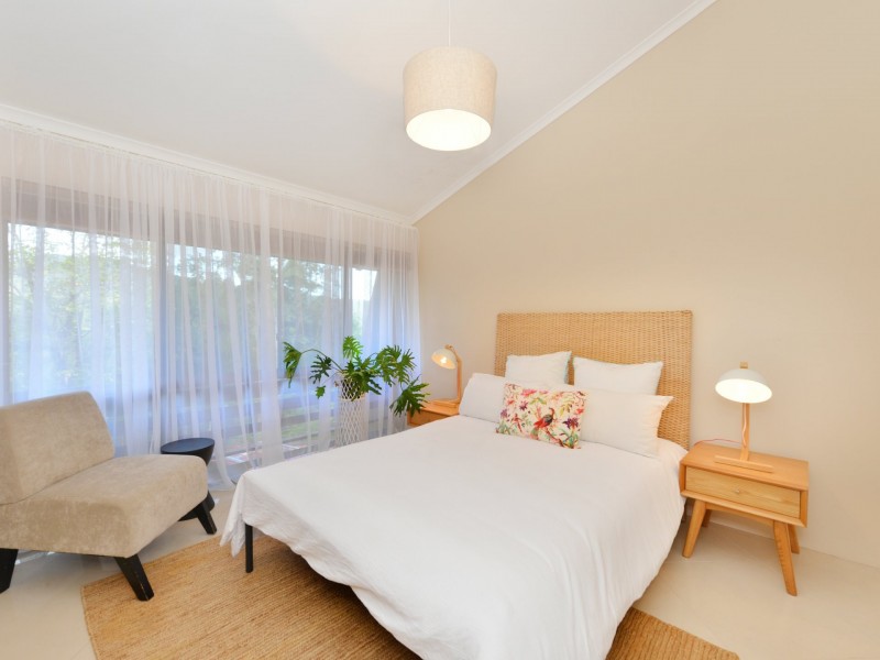 9 Panoramic Place, Whitfield QLD 4870