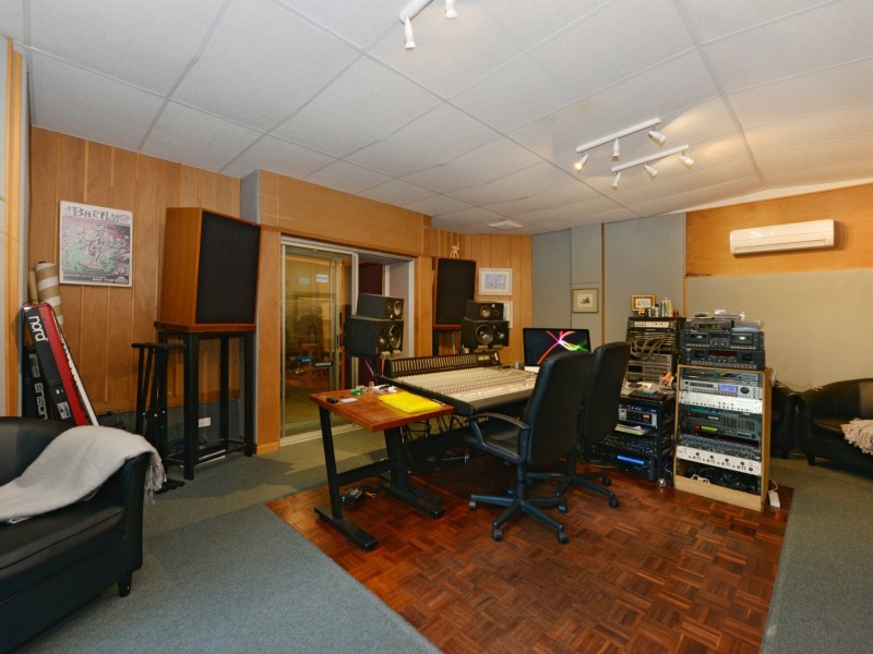 9 Panoramic Place, Whitfield QLD 4870