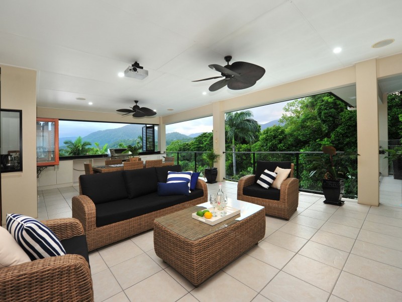 31 Gloucester Street, Whitfield QLD 4870