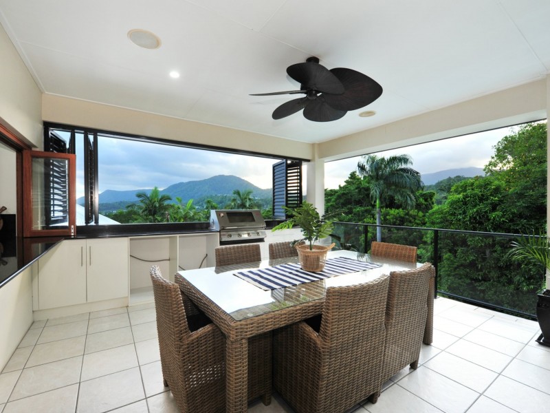 31 Gloucester Street, Whitfield QLD 4870
