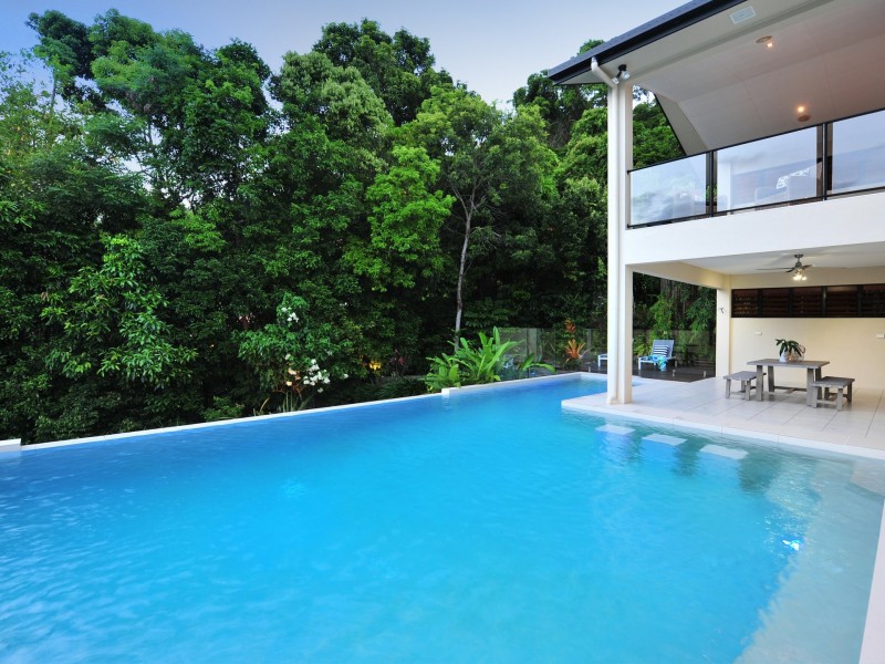 31 Gloucester Street, Whitfield QLD 4870