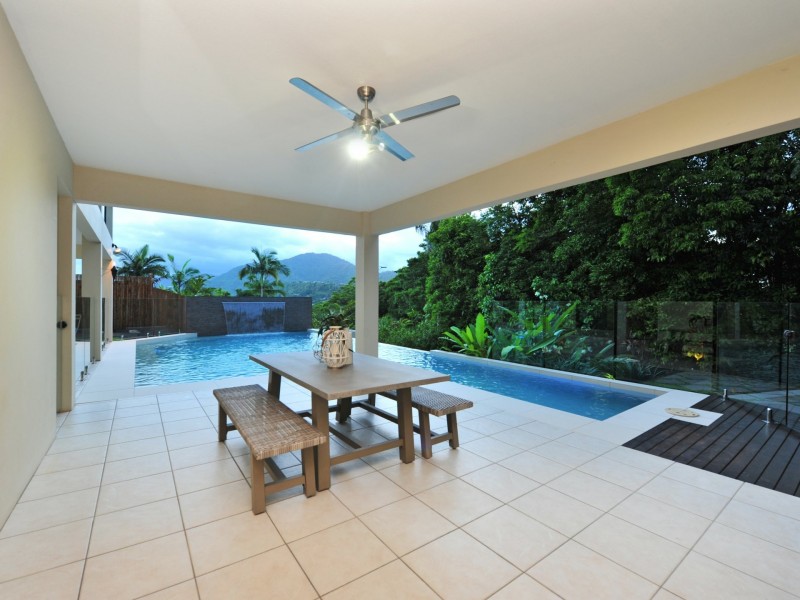 31 Gloucester Street, Whitfield QLD 4870