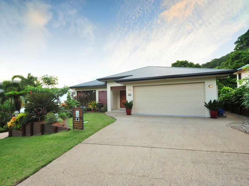 31 Gloucester Street, Whitfield QLD 4870