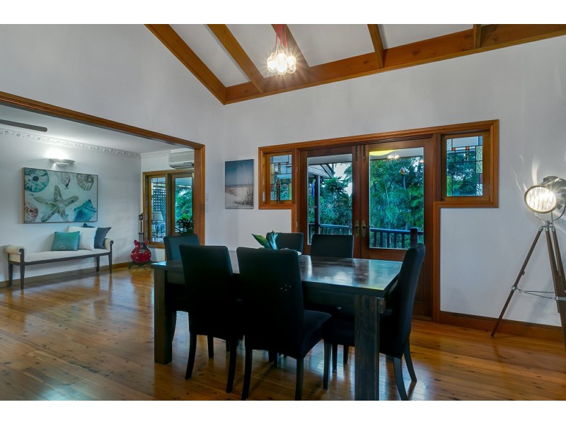 168 Harvey Road, Redlynch QLD 4870