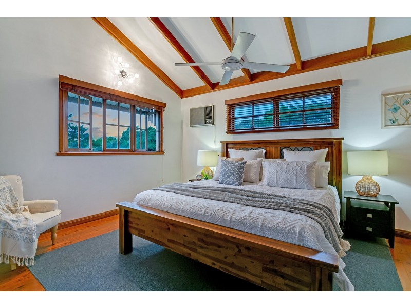 168 Harvey Road, Redlynch QLD 4870