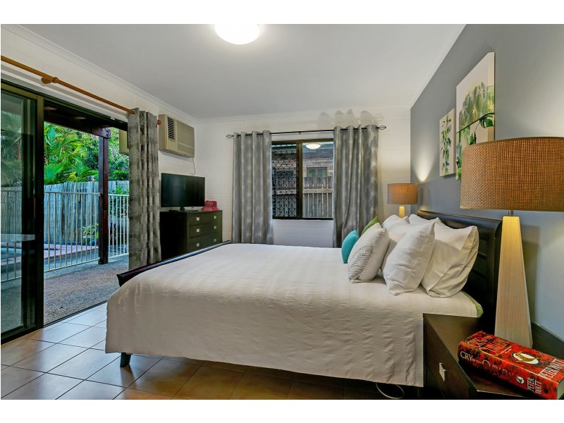 168 Harvey Road, Redlynch QLD 4870