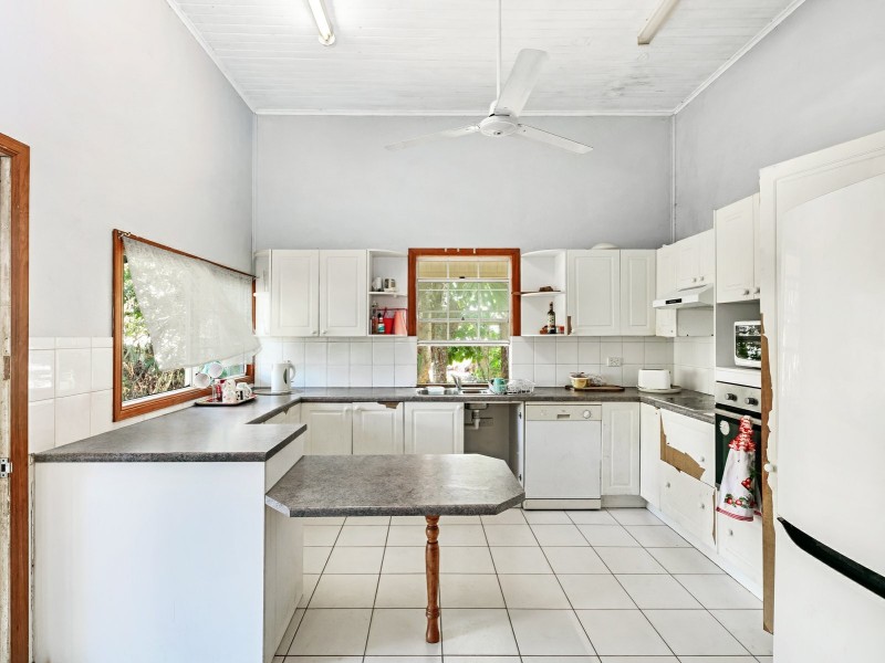 34 Fitzgerald Street, East Innisfail QLD 4860