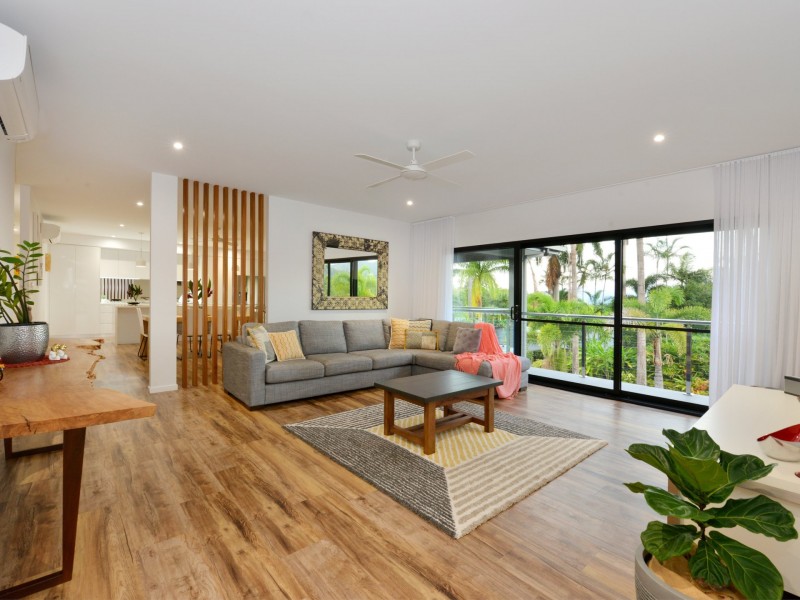 6 Moule Drive, Whitfield QLD 4870