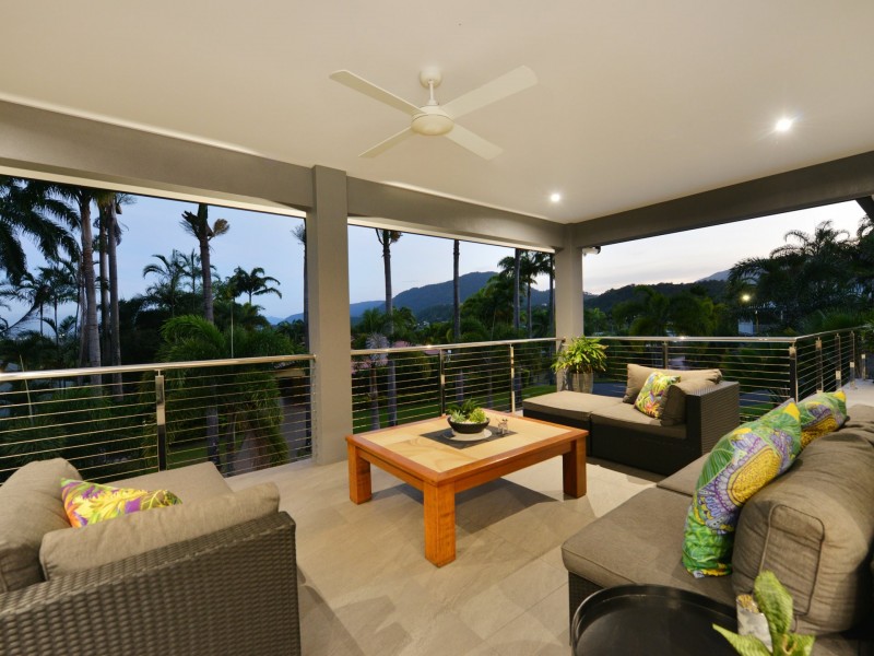 6 Moule Drive, Whitfield QLD 4870