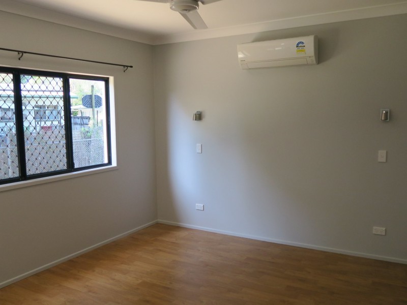 6 Melinga Close, Caravonica QLD 4878