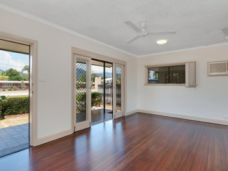 268 Aumuller Street, Westcourt QLD 4870