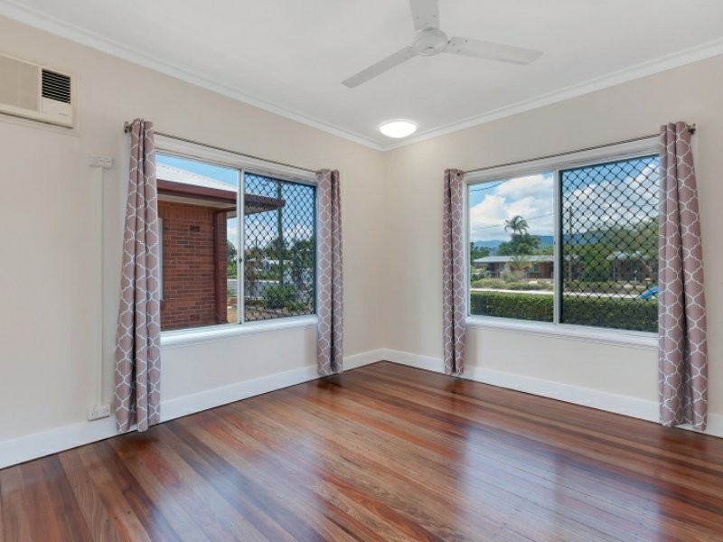 268 Aumuller Street, Westcourt QLD 4870