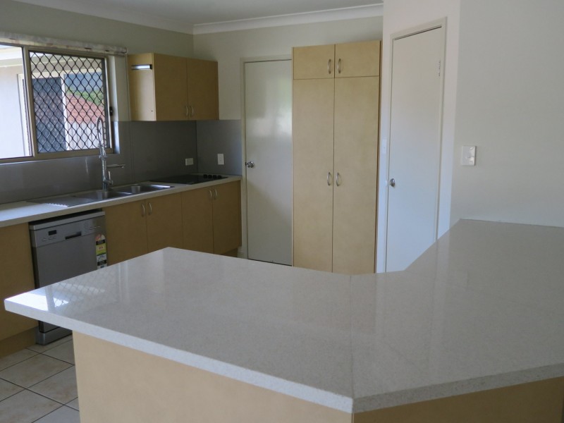 6 Taringa Street, Brinsmead QLD 4870