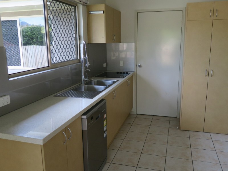 6 Taringa Street, Brinsmead QLD 4870