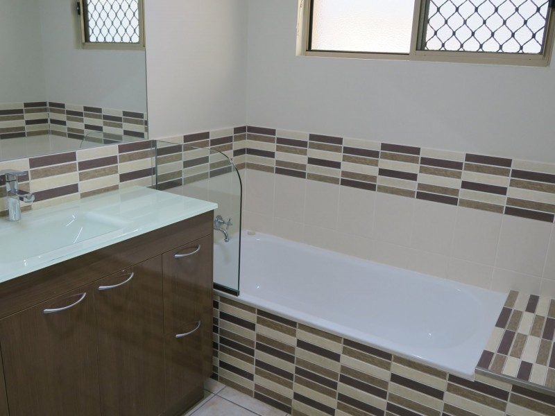 6 Taringa Street, Brinsmead QLD 4870