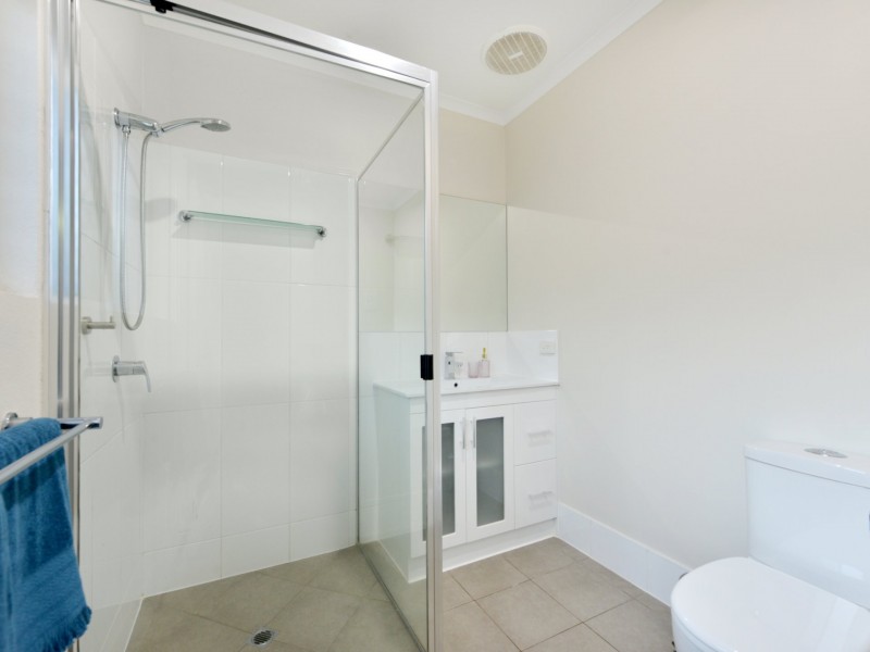15 Satinash Close, Redlynch QLD 4870