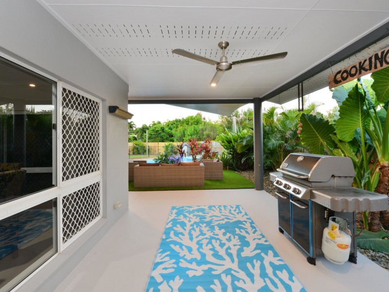 15 Satinash Close, Redlynch QLD 4870