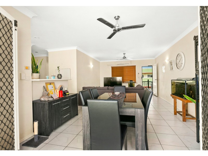 9/15-17 Springfield Crescent, Manoora QLD 4870