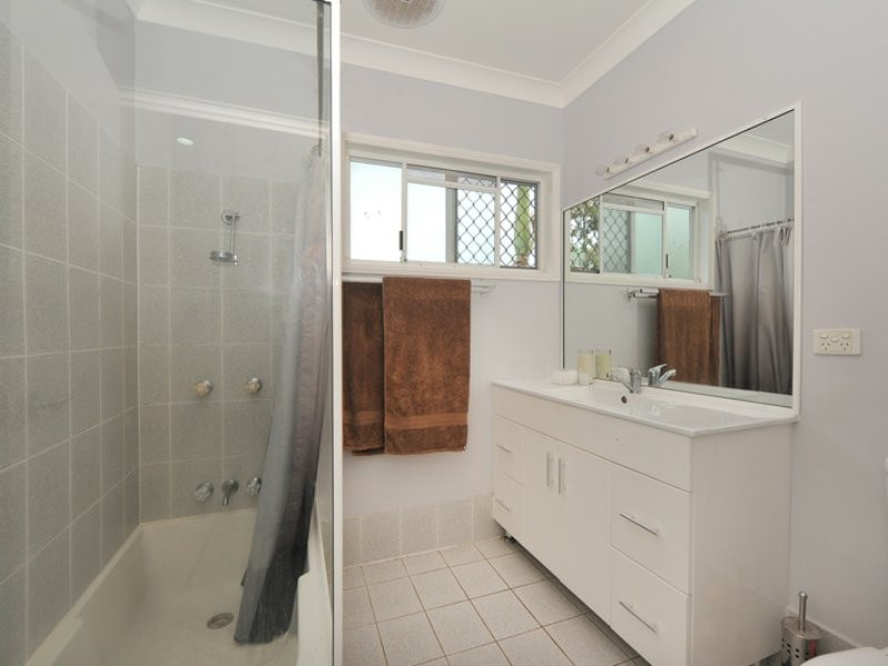 9/15-17 Springfield Crescent, Manoora QLD 4870