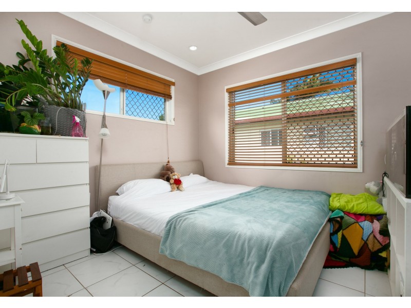 9/15-17 Springfield Crescent, Manoora QLD 4870