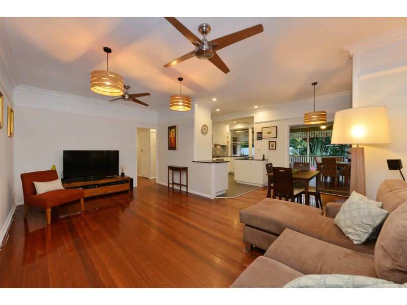 232 Woodward Street, Whitfield QLD 4870