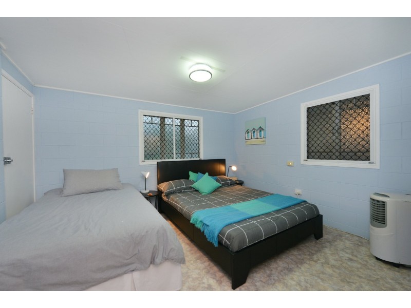 232 Woodward Street, Whitfield QLD 4870