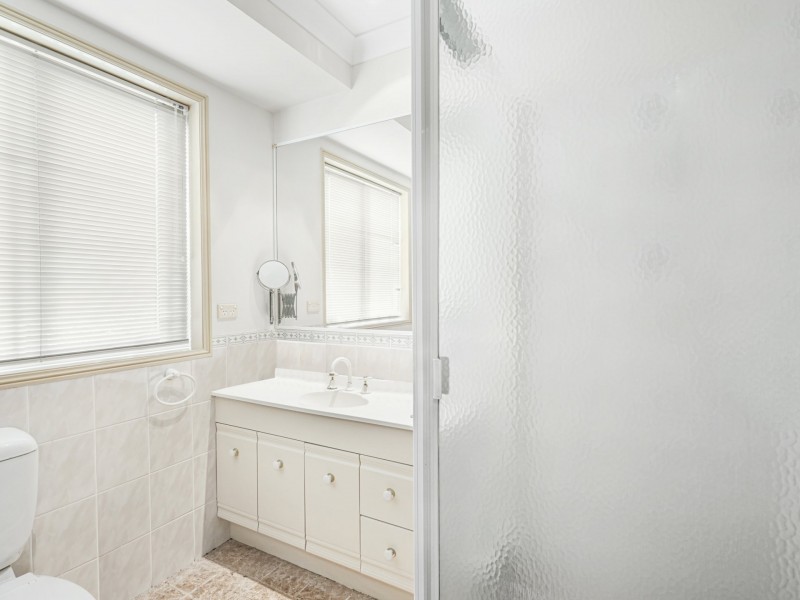 5 Kensington Close, Mount Sheridan QLD 4868