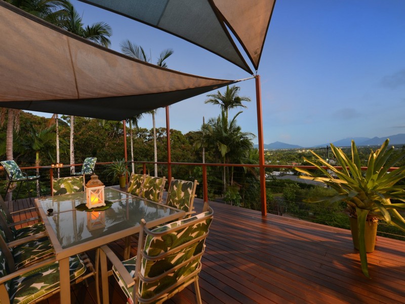 6 Price Close, Edge Hill QLD 4870
