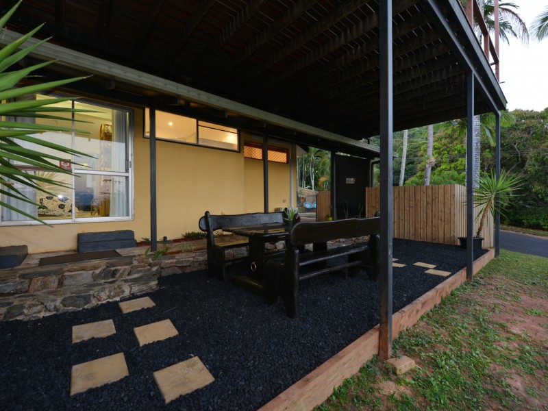 6 Price Close, Edge Hill QLD 4870
