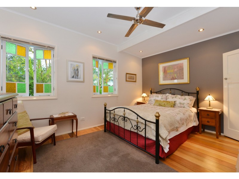 13 Keirle Avenue, Whitfield QLD 4870