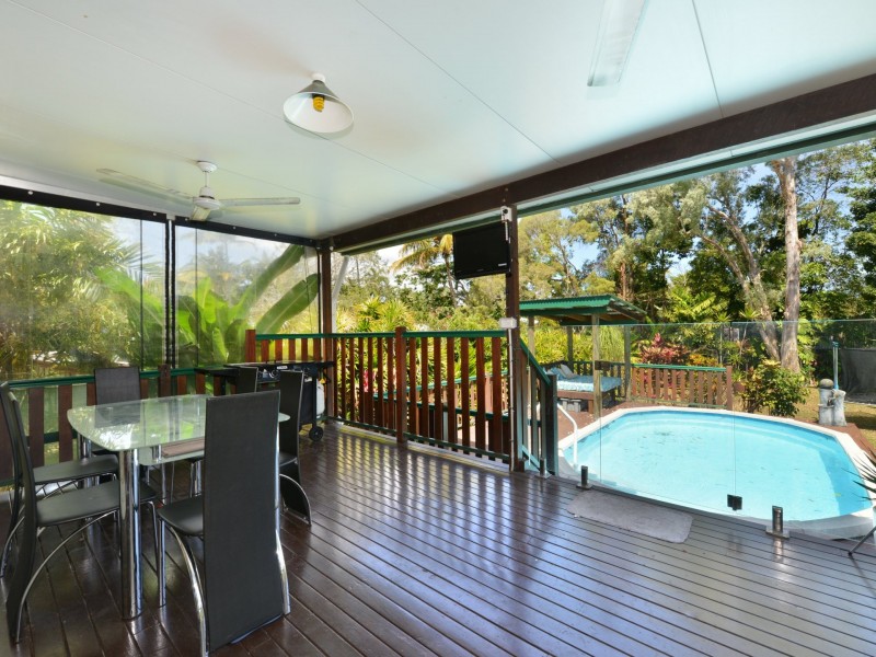 37 Miles Street, Manoora QLD 4870