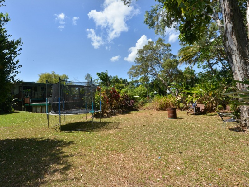 37 Miles Street, Manoora QLD 4870