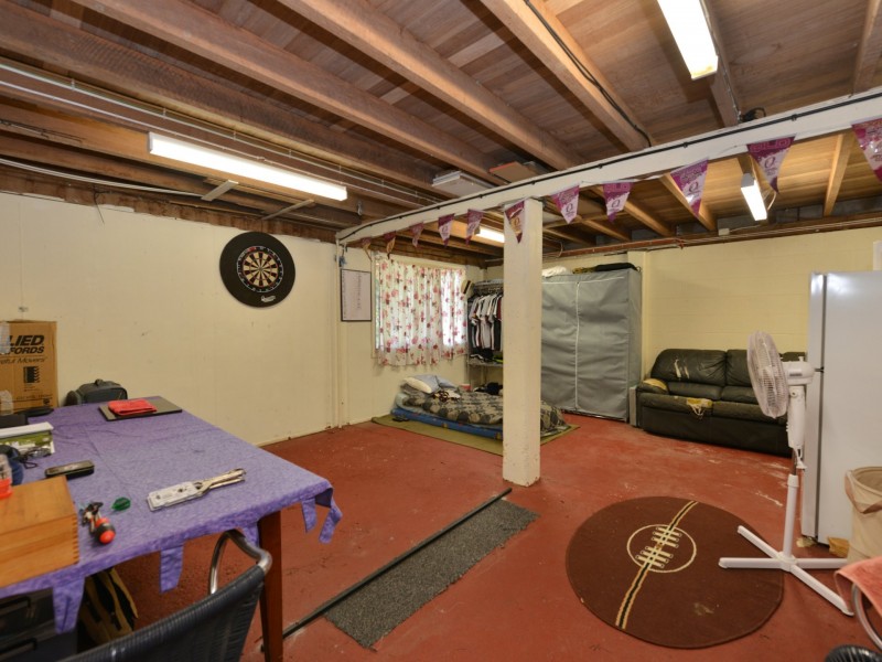 37 Miles Street, Manoora QLD 4870