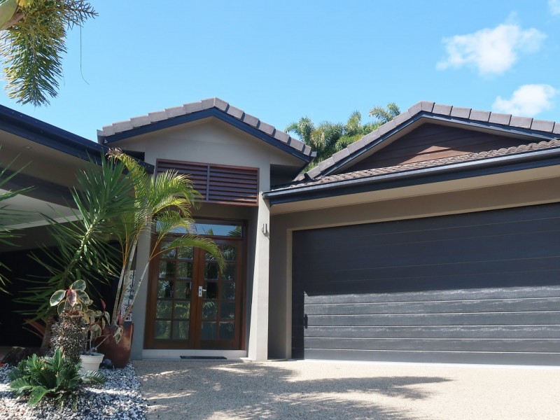 3 Chapel Close, Brinsmead QLD 4870