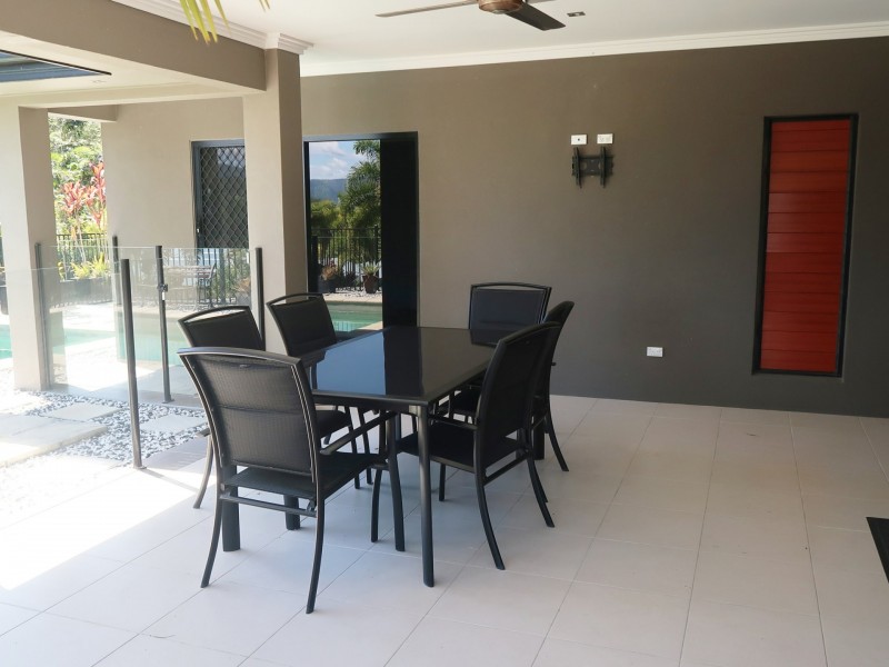 3 Chapel Close, Brinsmead QLD 4870