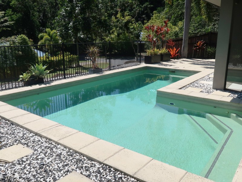 3 Chapel Close, Brinsmead QLD 4870