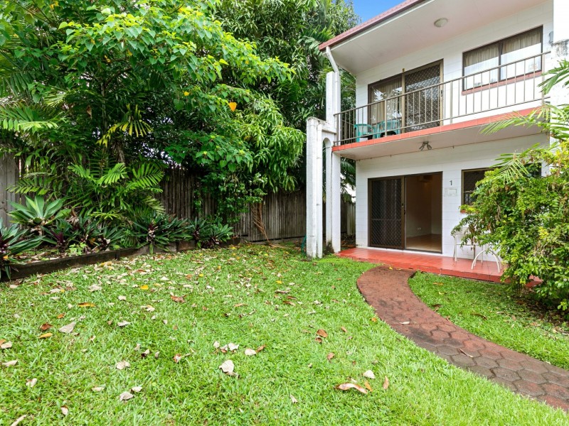 1/3 Crathern Close, Edge Hill QLD 4870