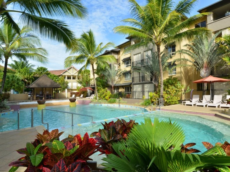 1105/2 Greenslopes Street, Cairns North QLD 4870