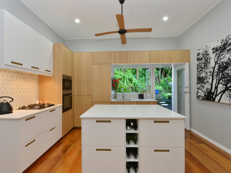 34 Walsh Street, Edge Hill QLD 4870