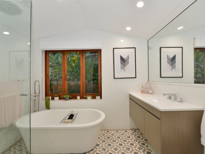 34 Walsh Street, Edge Hill QLD 4870