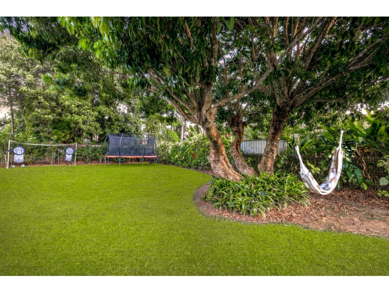 41 Nolan Street, Whitfield QLD 4870