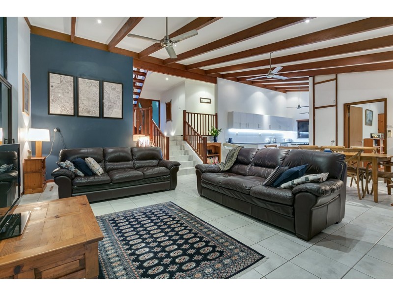 32 View Street, Brinsmead QLD 4870