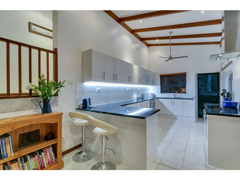 32 View Street, Brinsmead QLD 4870