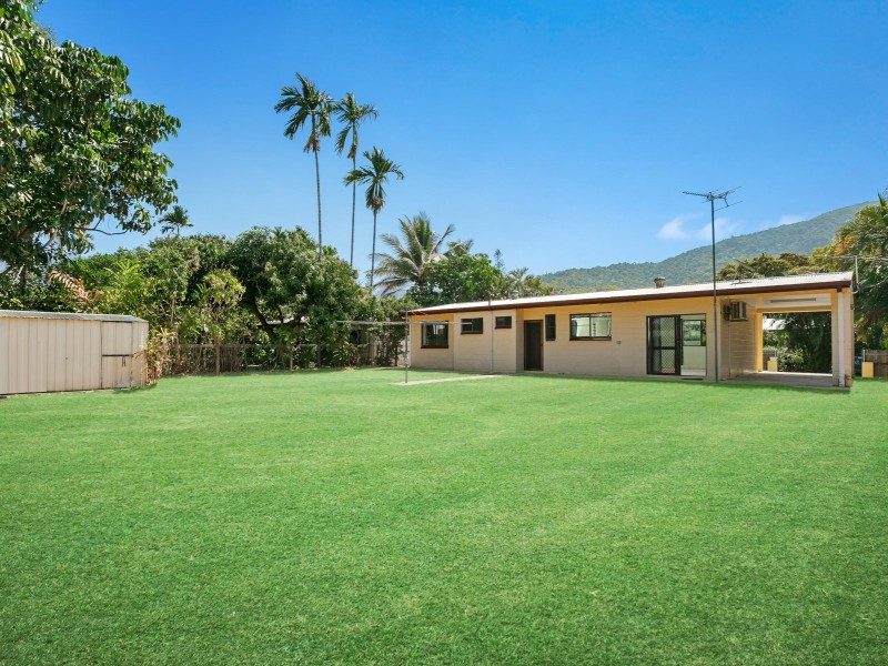 12 Kalyan Close, Caravonica QLD 4878