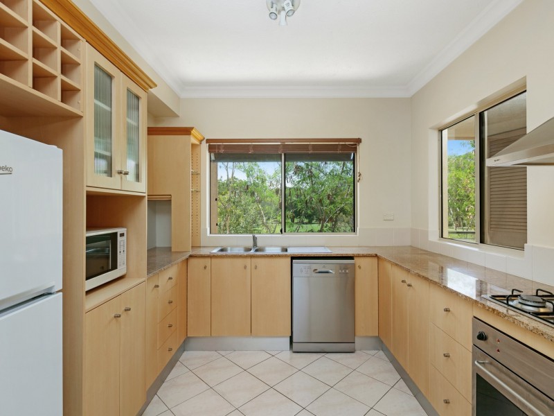 1619/2 Greenslopes Street, Cairns North QLD 4870